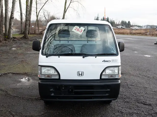 1996 Honda Acty - Image 2