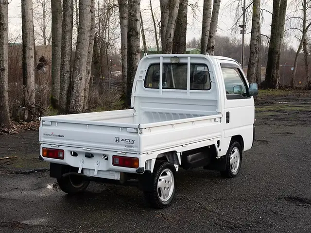 1996 Honda Acty - Image 7