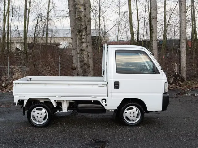 1996 Honda Acty - Image 12