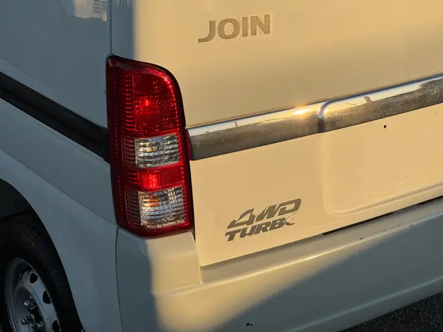 1999 Suzuki Mini Van - Image 21