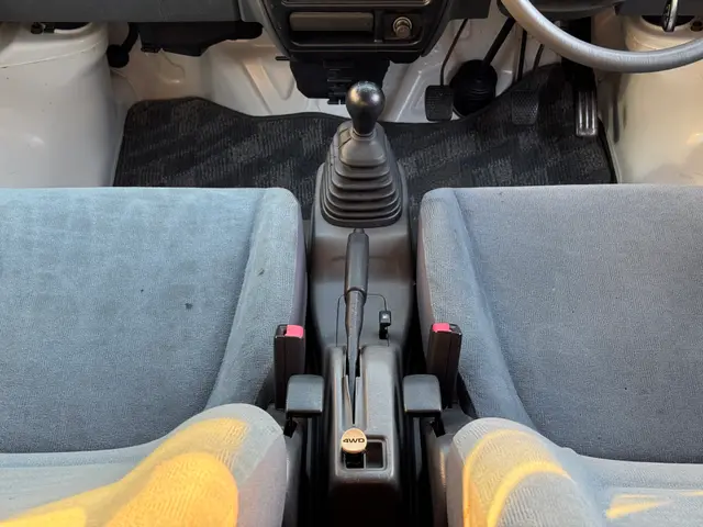 1999 Suzuki Mini Van - Image 23