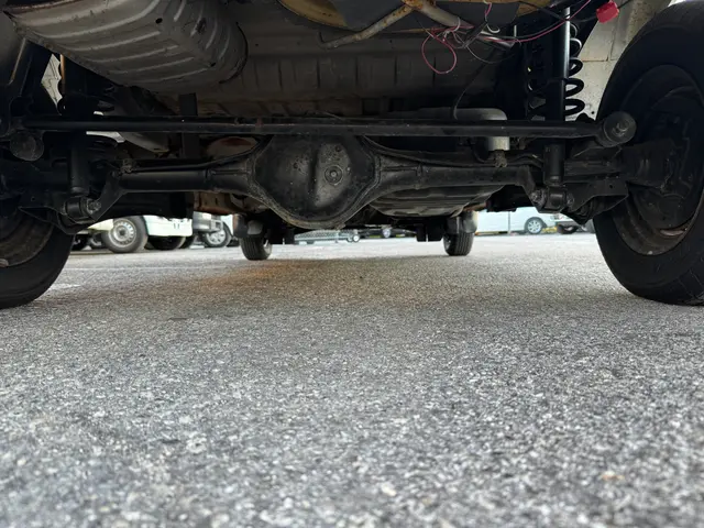 1999 Suzuki Mini Van - Image 3